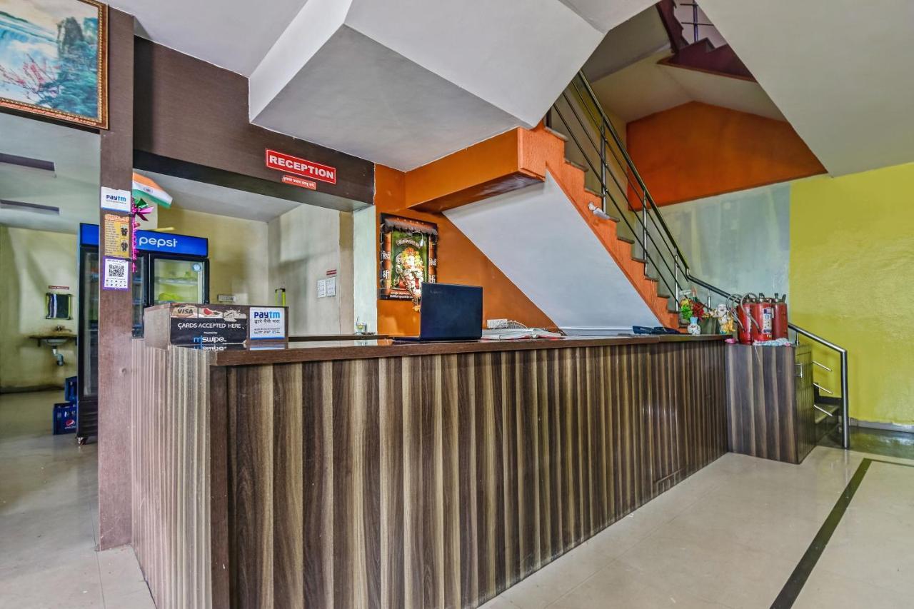 Oyo Hotel Samarth Lodge Solapur Bagian luar foto